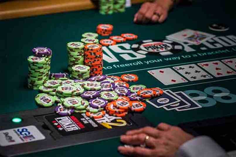 Cách áp dụng bluff trong poker